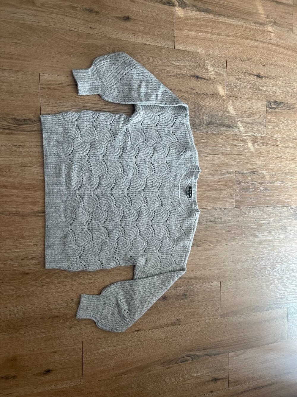 Versona Gray Knit Sweater - Size Medium